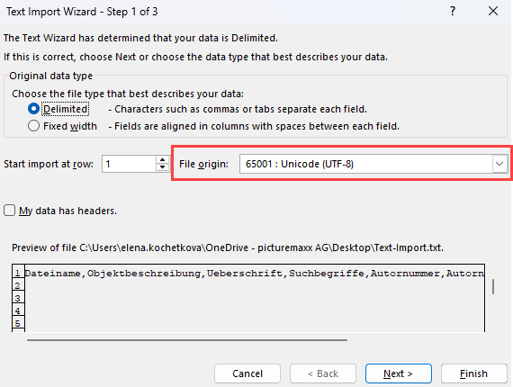 Screenshot of the Text Import Wizard in Excel showing the Unicode (UTF-8) encoding format selected and highlighted.